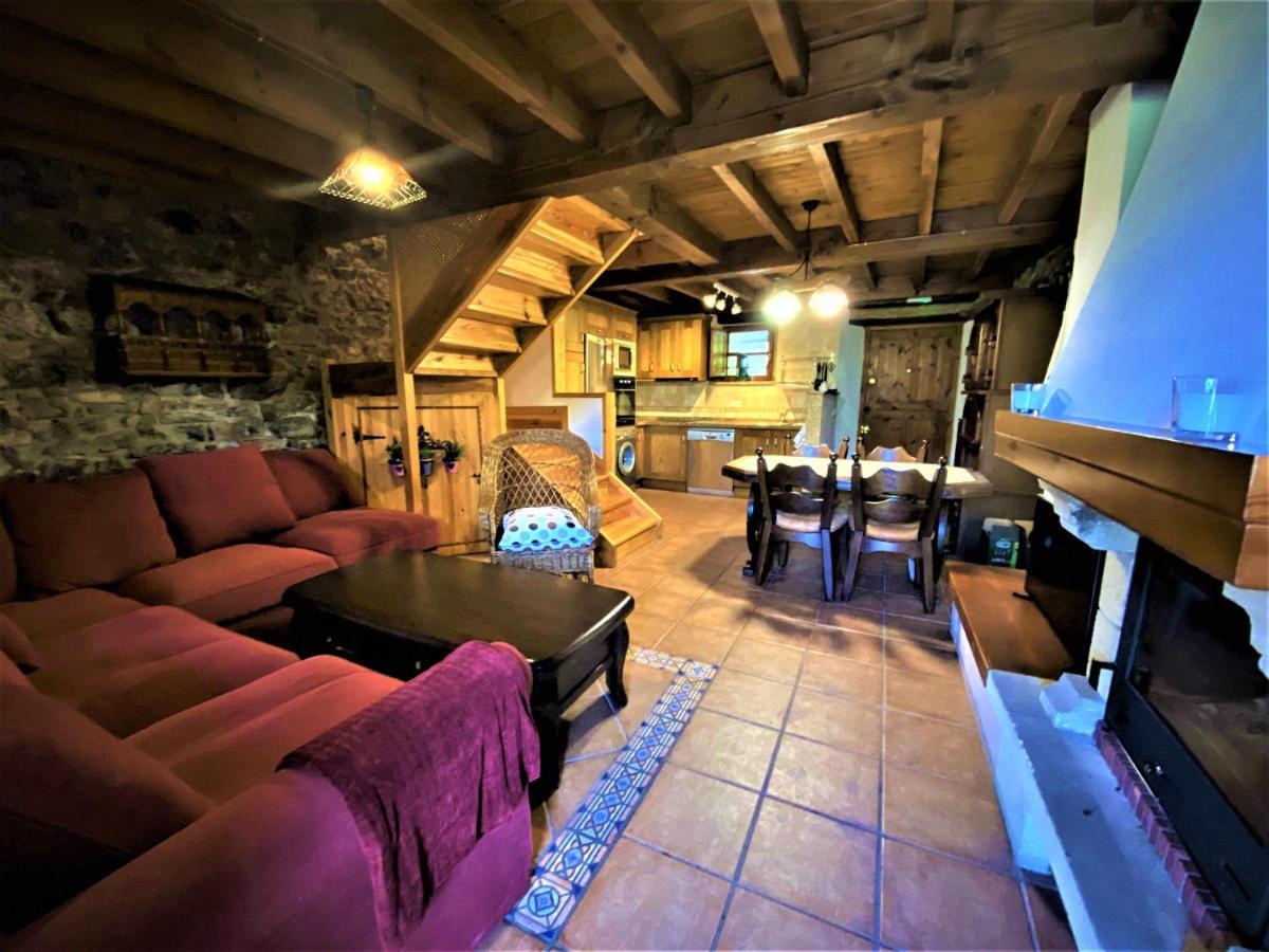 La Casina De Orfeo En Cuenco Onís Buitenkant foto
